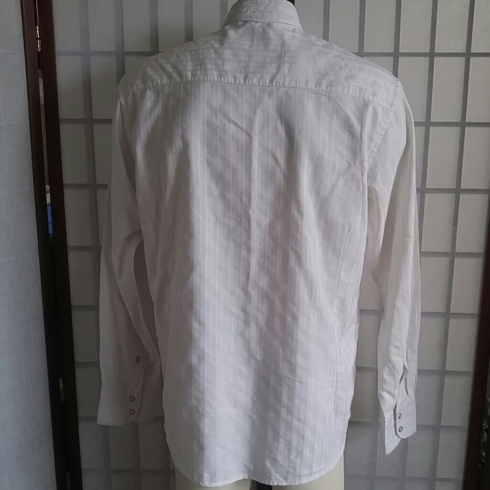 Shirt - Picture 6 of 8